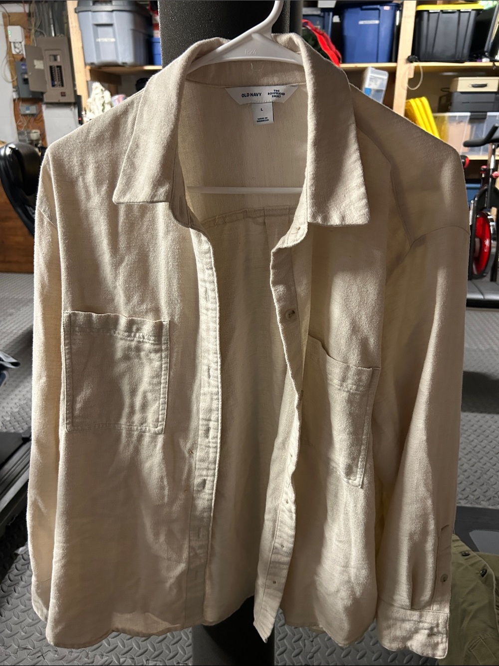 Old Navy Women’s Cream Lightweight Button-Up Shirt Jacket